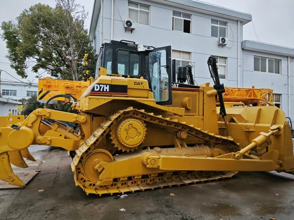 Used Caterpillar D7H Bulldozers