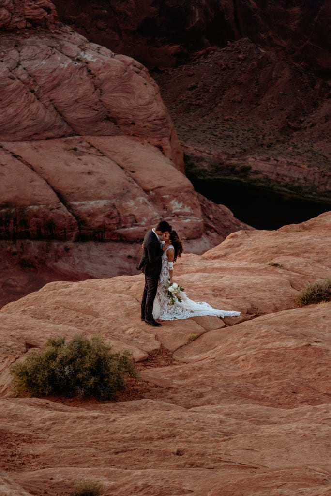 First kiss at the edge of Horseshoe Bend in Page, Arizona