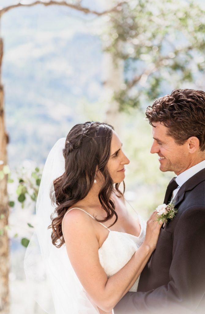 Bride and groom in the aspens