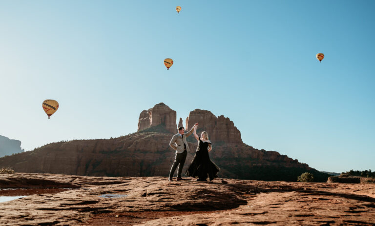 Michaela & Michael’s Avant-garde Sunrise Sedona Elopement