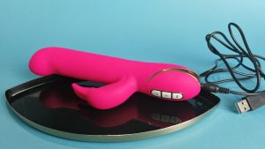 Sextoy review by tess: vibe couture rabbit gesture