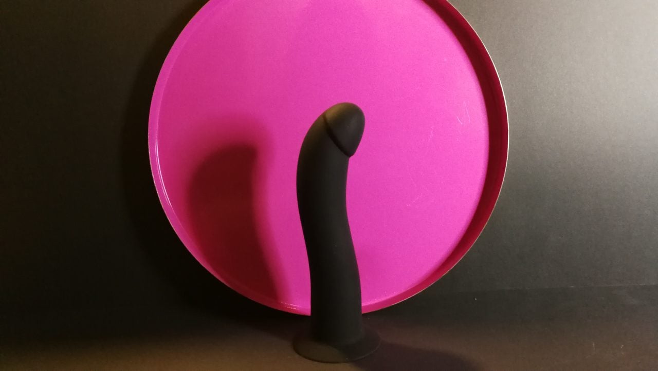 Strap U Onyx Vibrating G-Spot Dildo