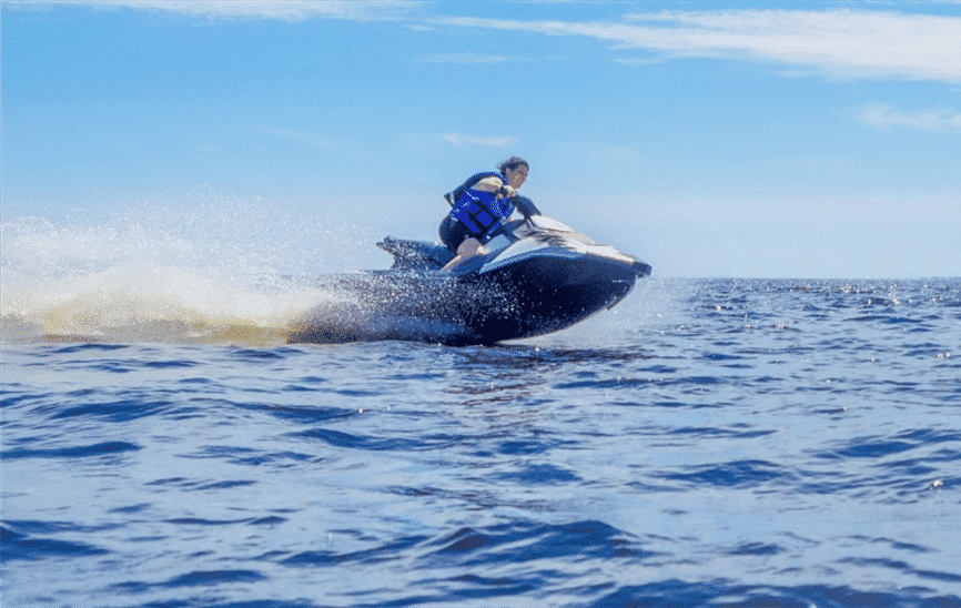 voidsy v rox jetski im einsatz