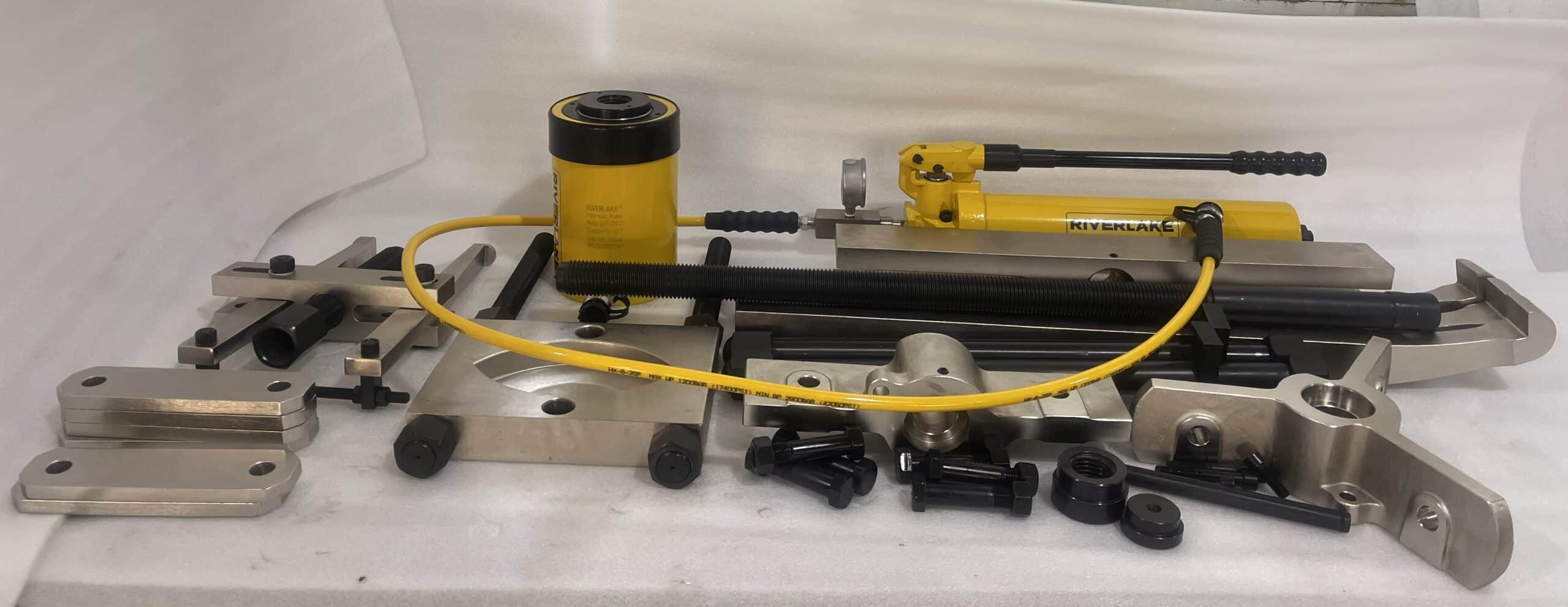 Hydraulic Master Puller Set with Hand Pump