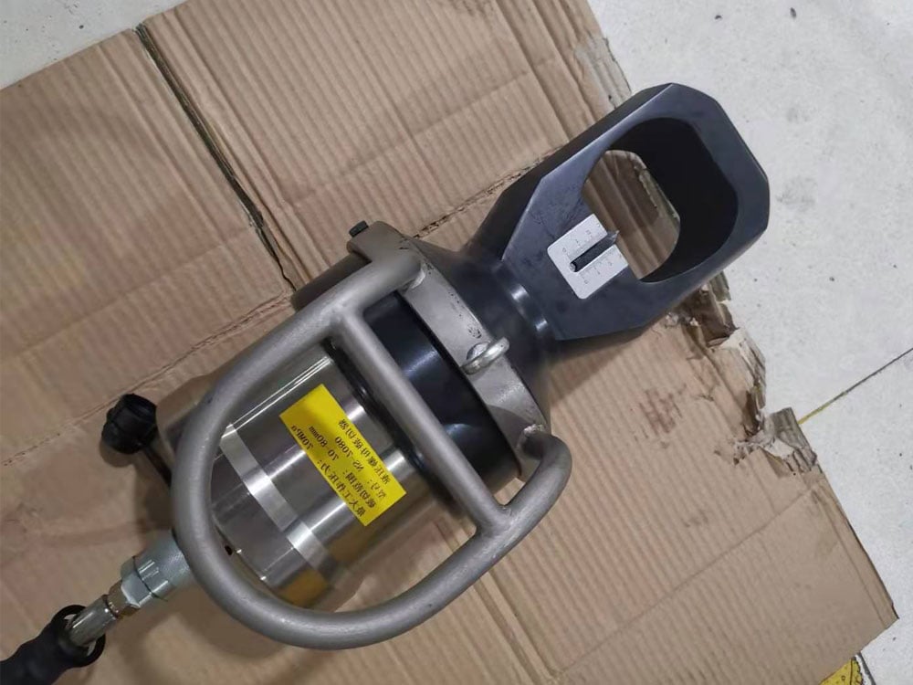 Hydraulic Nut Splitter