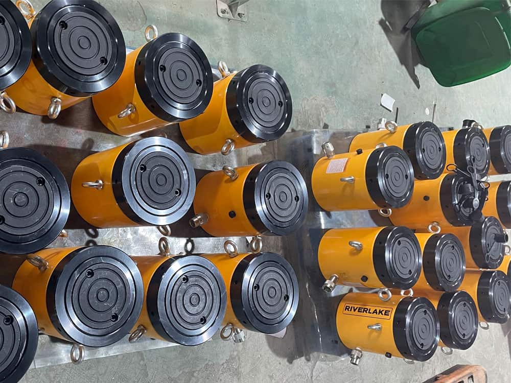 RIVERLAKE LOCK NUT HYDRAULIC CYLINDER