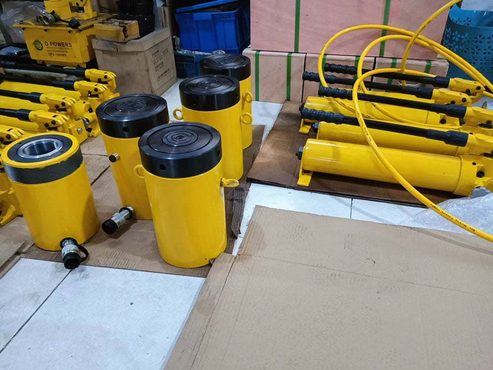 Single Acting Lock Nut Hydraulic Cylinders