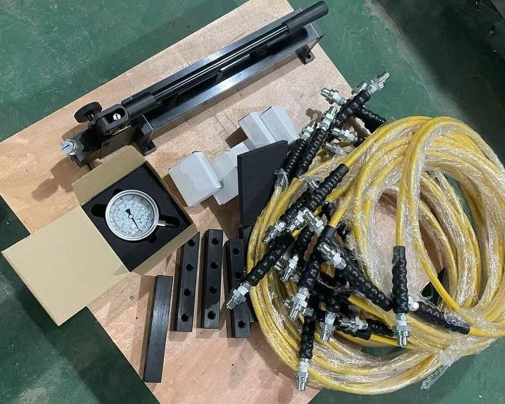 Ultra High-Pressure Hydraulic Hand Pump