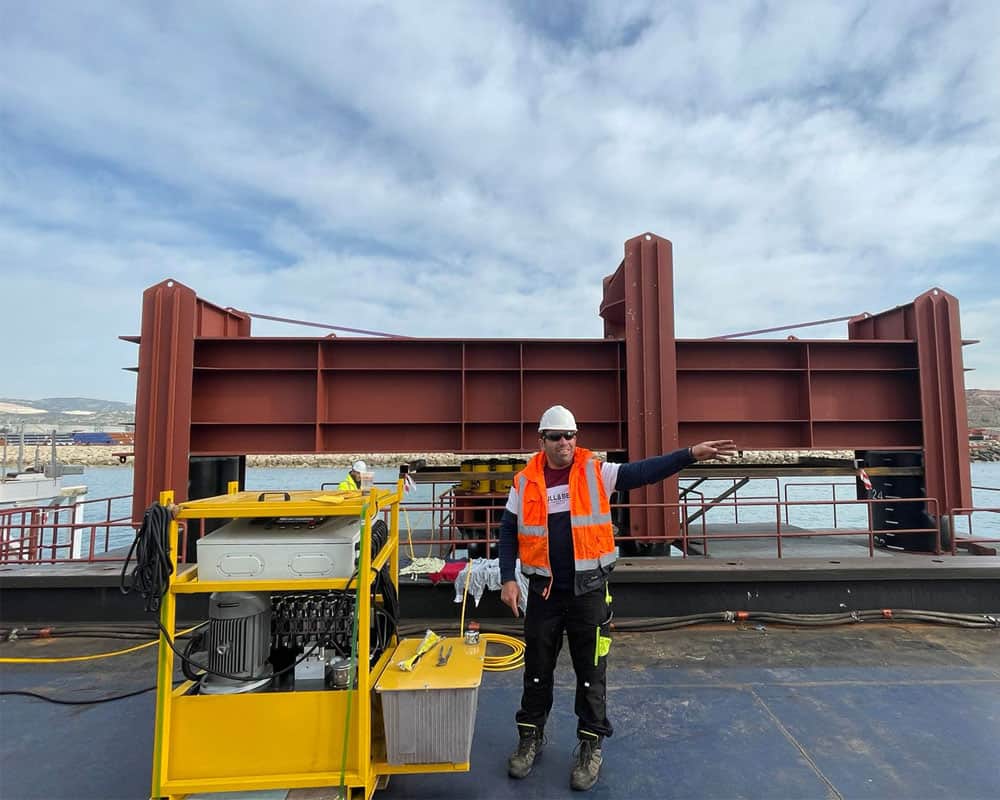 RIVERLAKE PILE LOAD TESTING SYSTEM