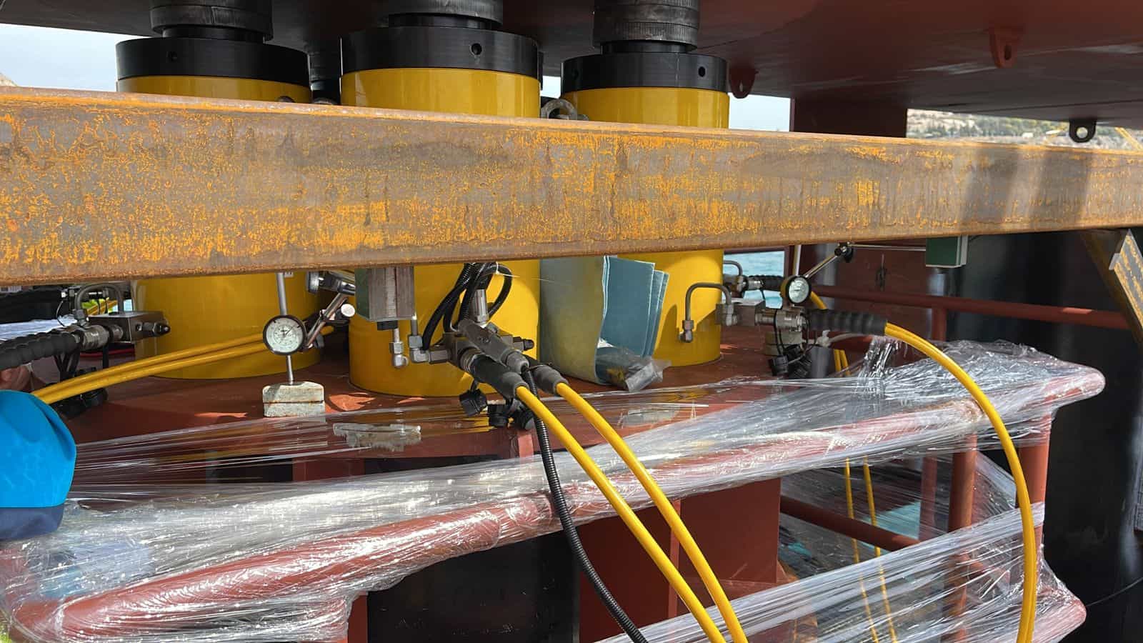 RIVERLAKE Pile Load Test Hydraulic Jacks