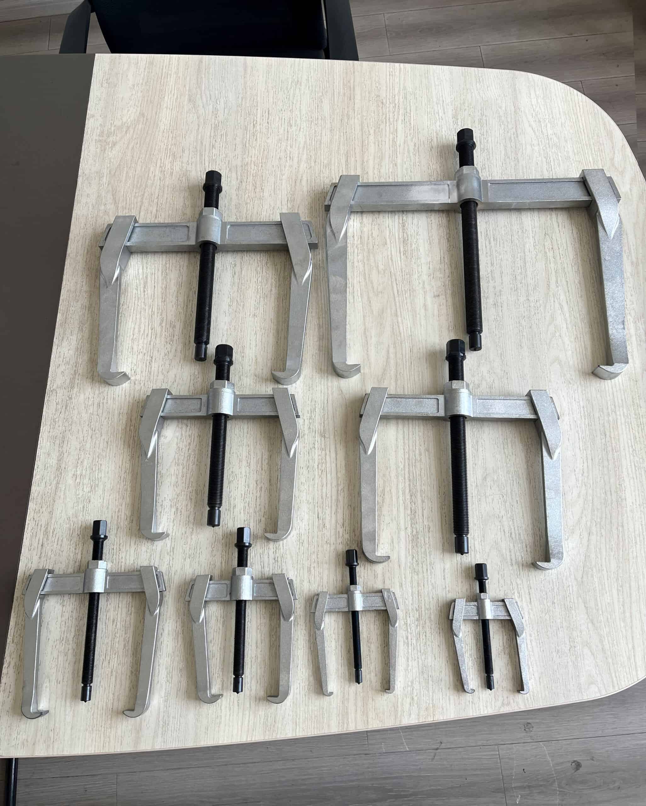 Reversible Jaw Puller