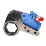 Low profile hex drive hydraulic torque wrench