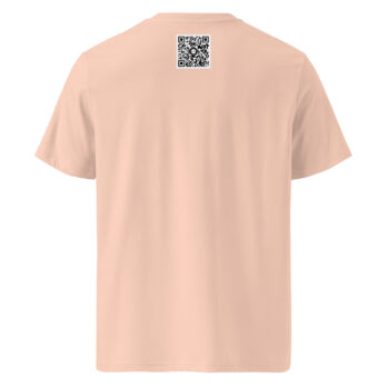 Camiseta unisex beige llamada "Camiseta unisex Los Ajaches", con código QR en la parte superior de la espalda, elaborada por Volcanica Productions.