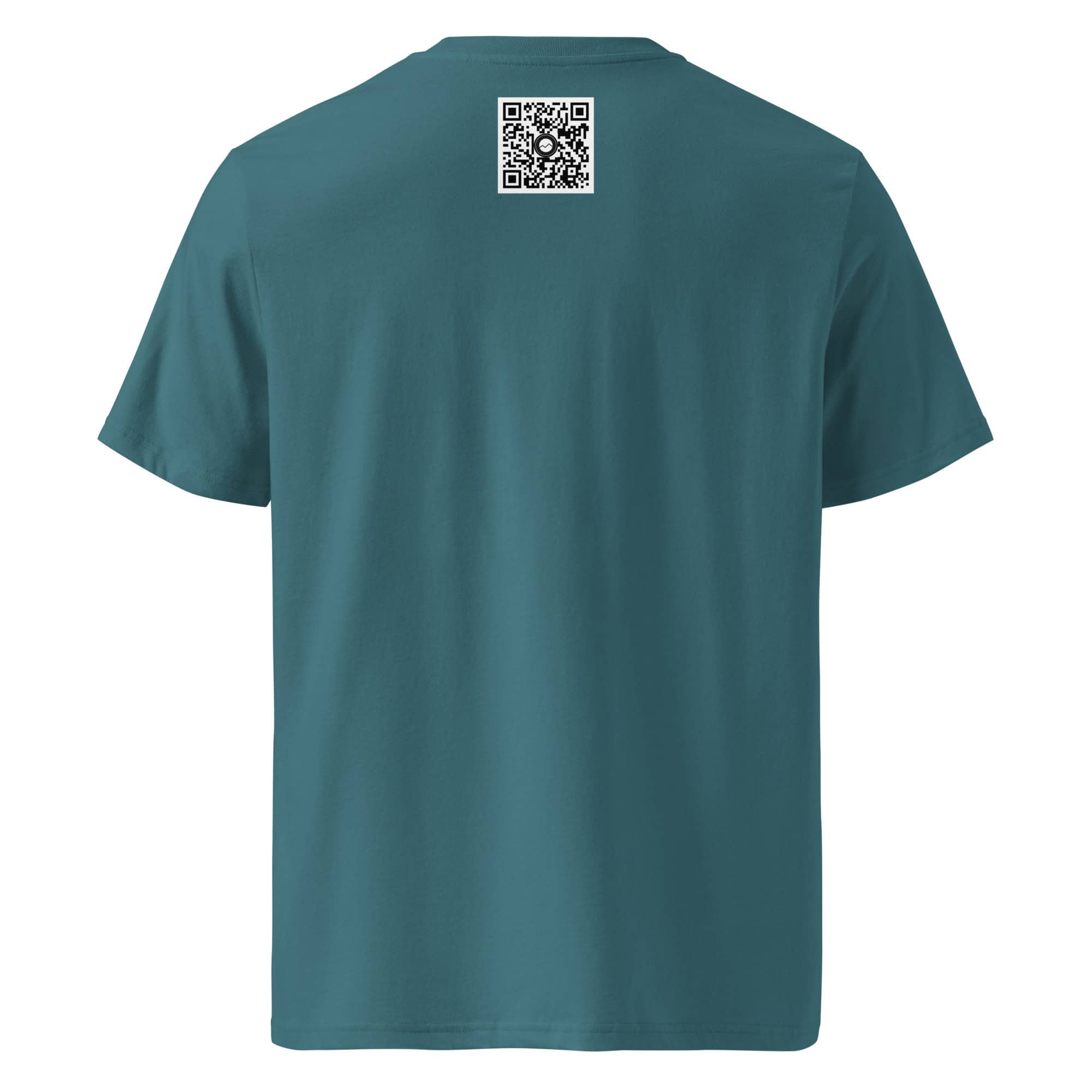 Camiseta unisex Los Ajaches mostrada de espaldas, presenta un código QR en blanco y negro centrado cerca del escote, reflejando la esencia de Paisajes Canarios.