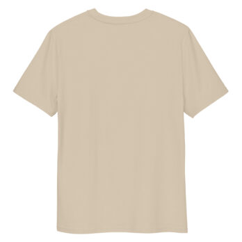 Una sencilla camiseta unisex de manga corta, de cuello redondo y color beige liso de Teide y Paloma se muestra desde la parte posterior, mostrando su diseño suave y neutro.