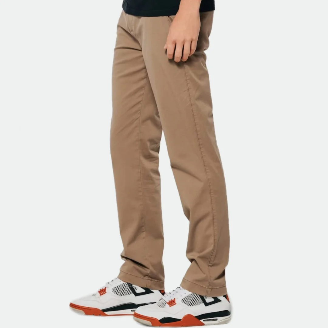 HOLLISTER MEN SLIM STRAIGHT CHINO PANTS WOWSOUQ