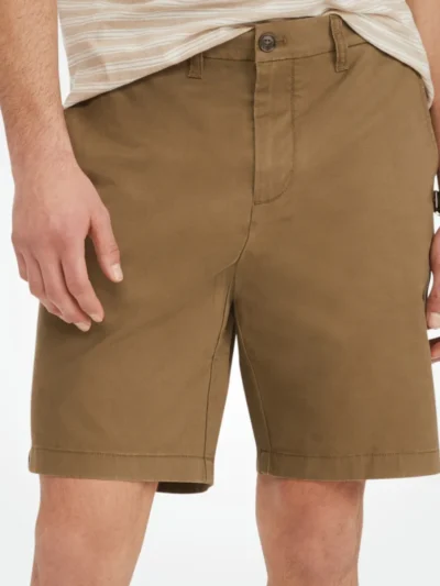 TOMMY HILFIGER MENS 9" CHINO SHORTS