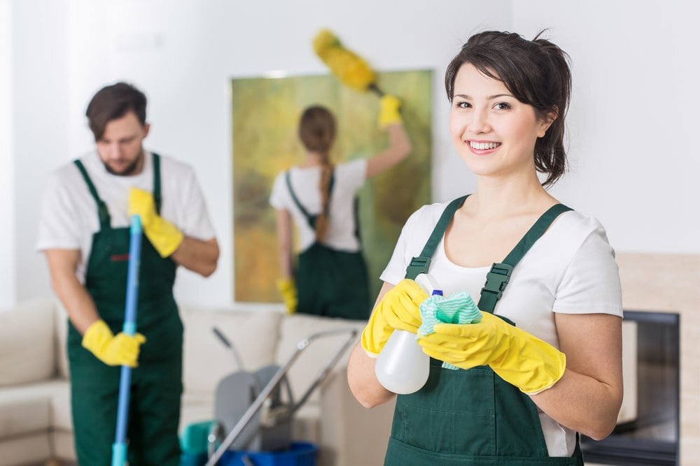 10 Reasons Why Cleaning Services Are Better Than Cleaning By Yourself