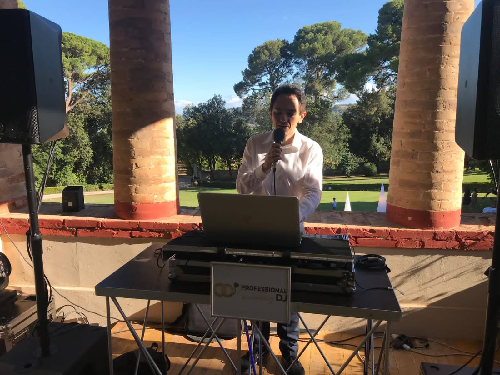 Tips For Choosing A Good Dj For Weddings In Italy 1