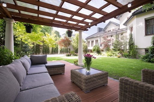 How To Design The Perfect Outdoor Living Space For Your Family