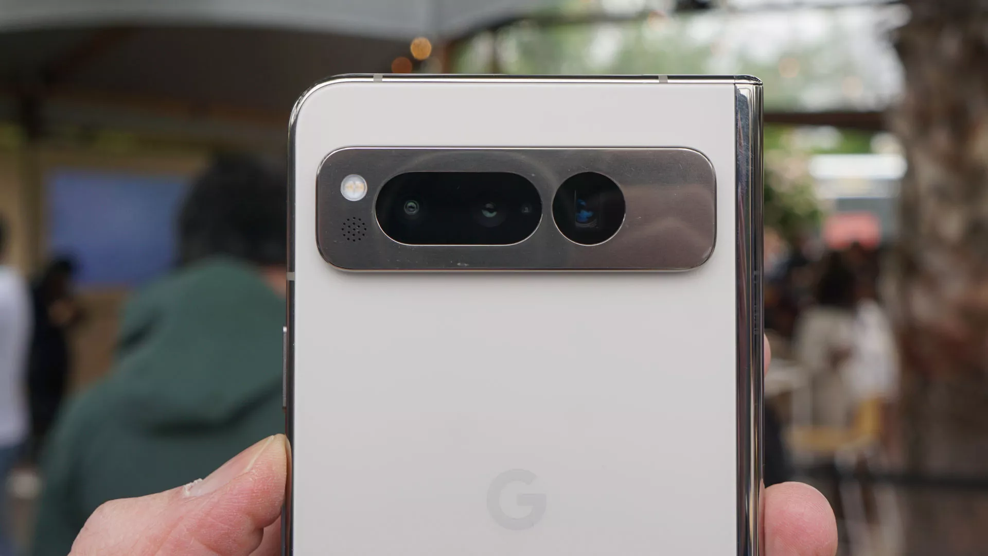 Windows 11 Gets Ability To View Phone Photos... Just As Apple Cans A Similar Feature For Macs