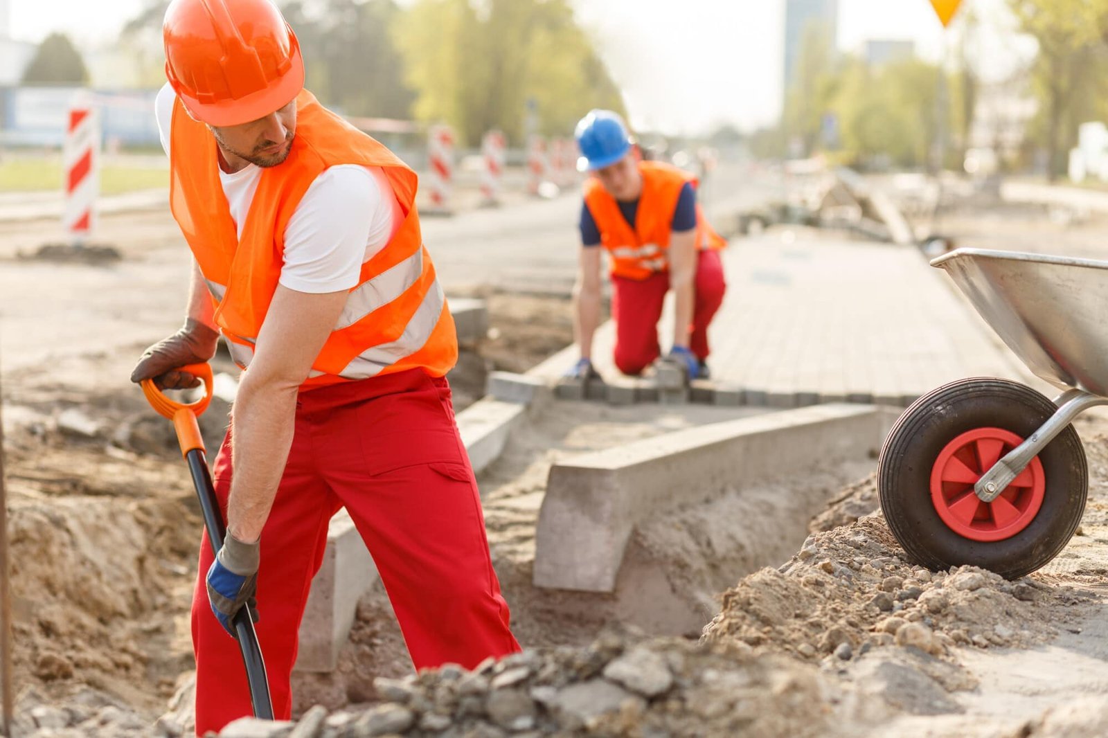 How To Buy Hi Vis Uniforms For An Industrial Worksite