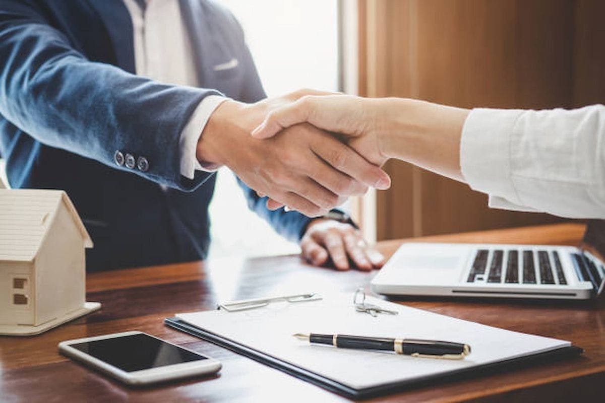 What To Consider When Buying A Business In Calgary