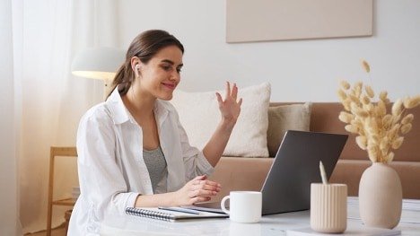 Online Education - 6 Benefits For Working Professionals