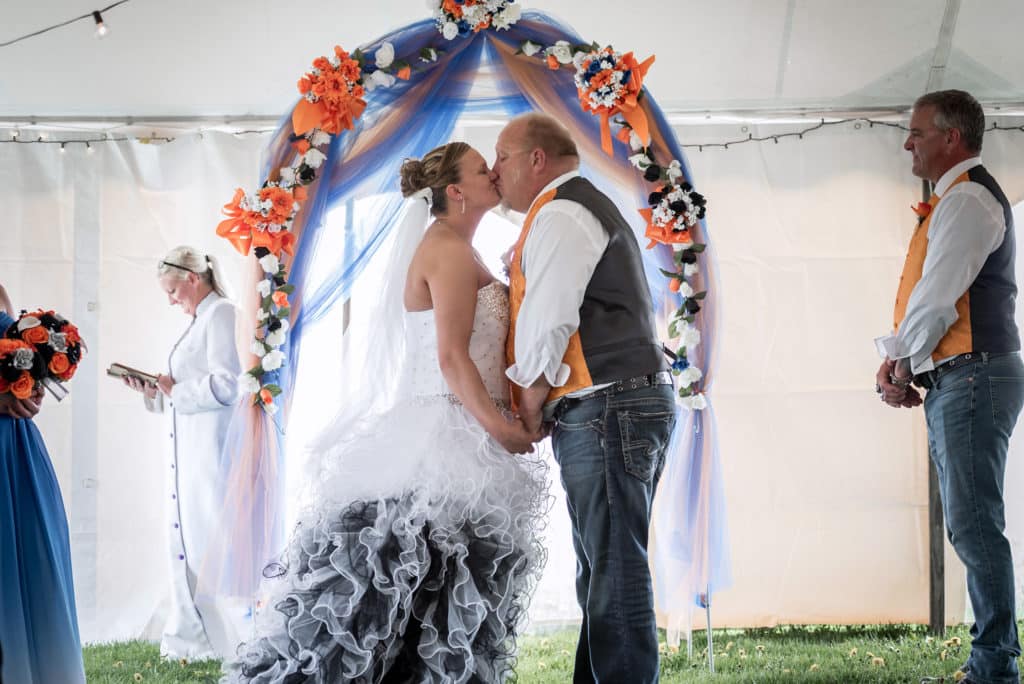 Garrett, Indiana wedding photography - Kasey Wallace Photography