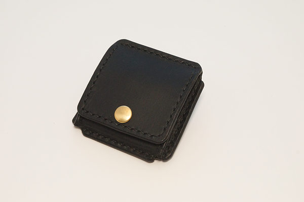 Bottega Glicine BOX型小銭入れ 黒
