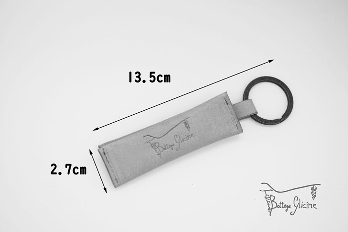 お札が入るキーホルダー　　革製品