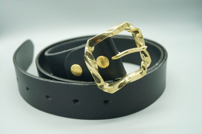 Twisted-Rectangle-Buckle Belt
