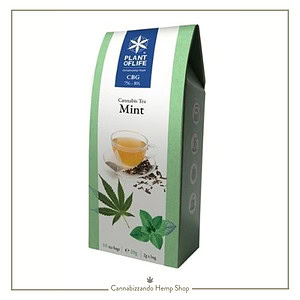 Una tisana di canapa naturale o di canapa unita ad altre piante officinali (menta) e CBG è una bevanda perfetta, da sorseggiare anche fredda, per prendersi piacevolmente cura di se stessi, per rilassarsi in modo completamente naturale e per godere dei benefici depurativi della menta.