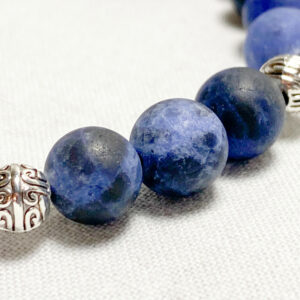 bracciale elastico in pietra naturale di sodalite blu