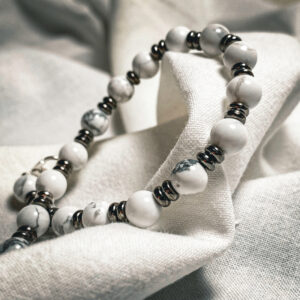 Bracciale in pietra naturale di Howlite - Mod. Sunshine