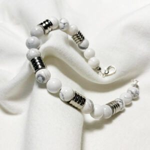 Bracciale in acciaio e pietra naturale di Howlite - Mod. Bloom
