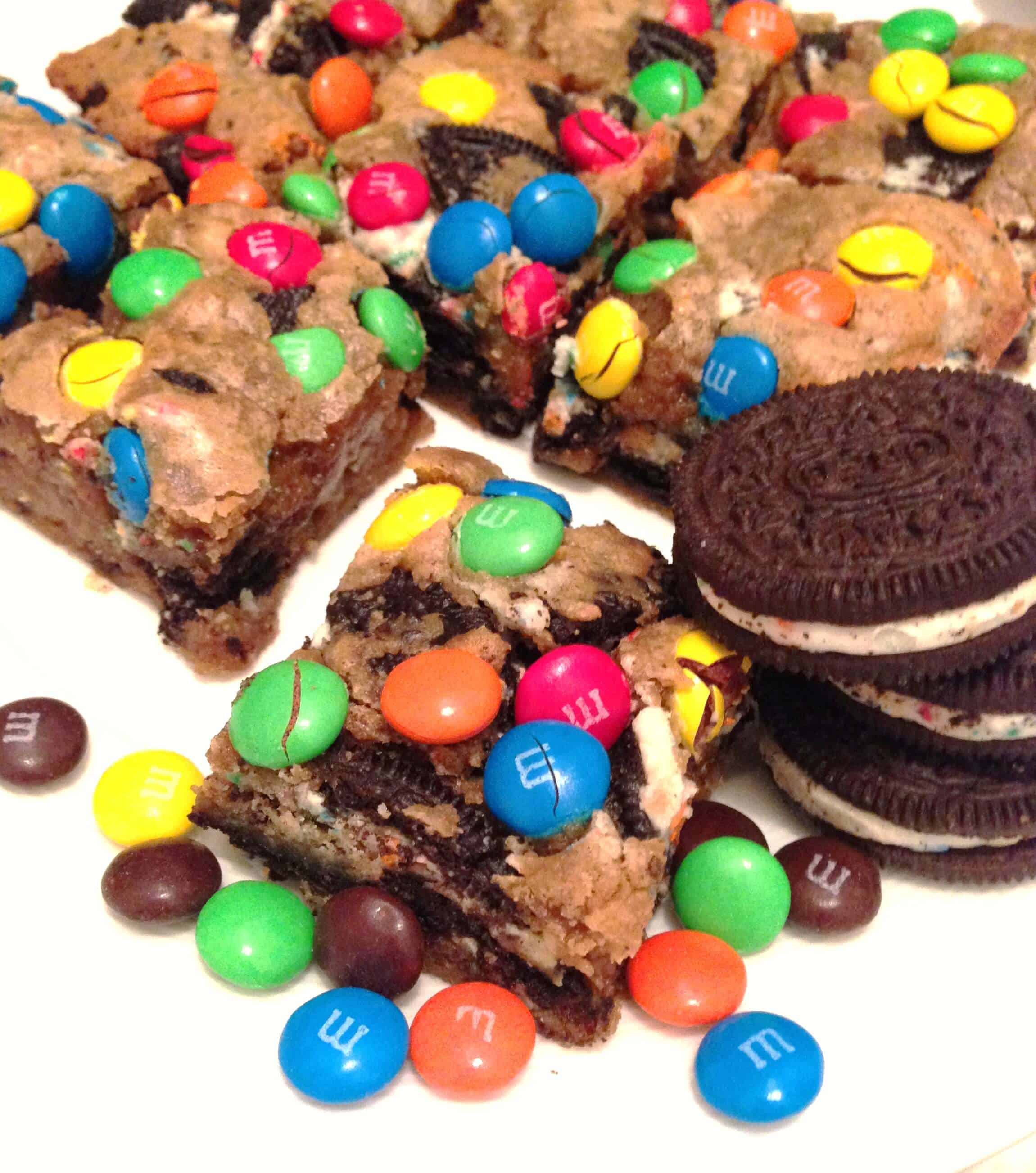 image of loaded Oreo Cookie Bars that have been cut up into squares