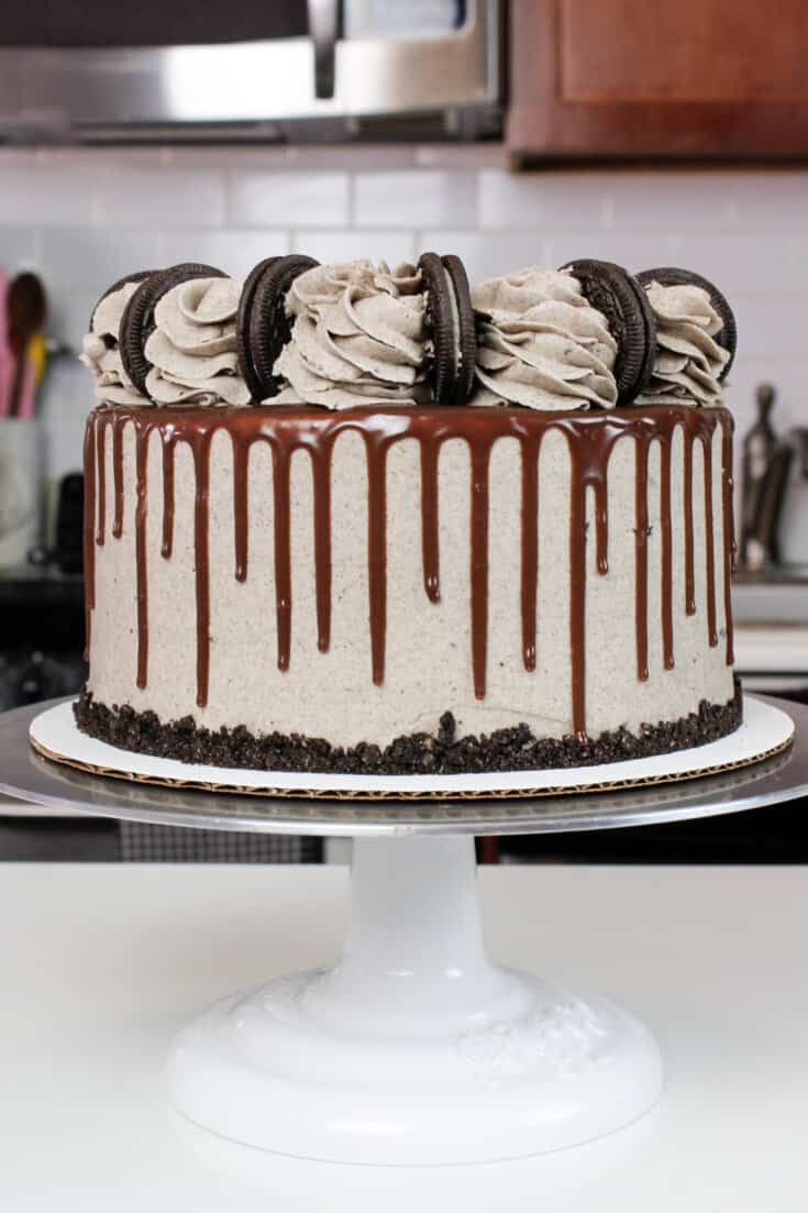 Oreo Drip Cake