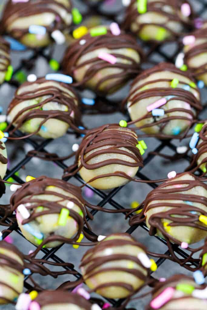 image of edible cookie dough bites that can be made gluten free and vegan