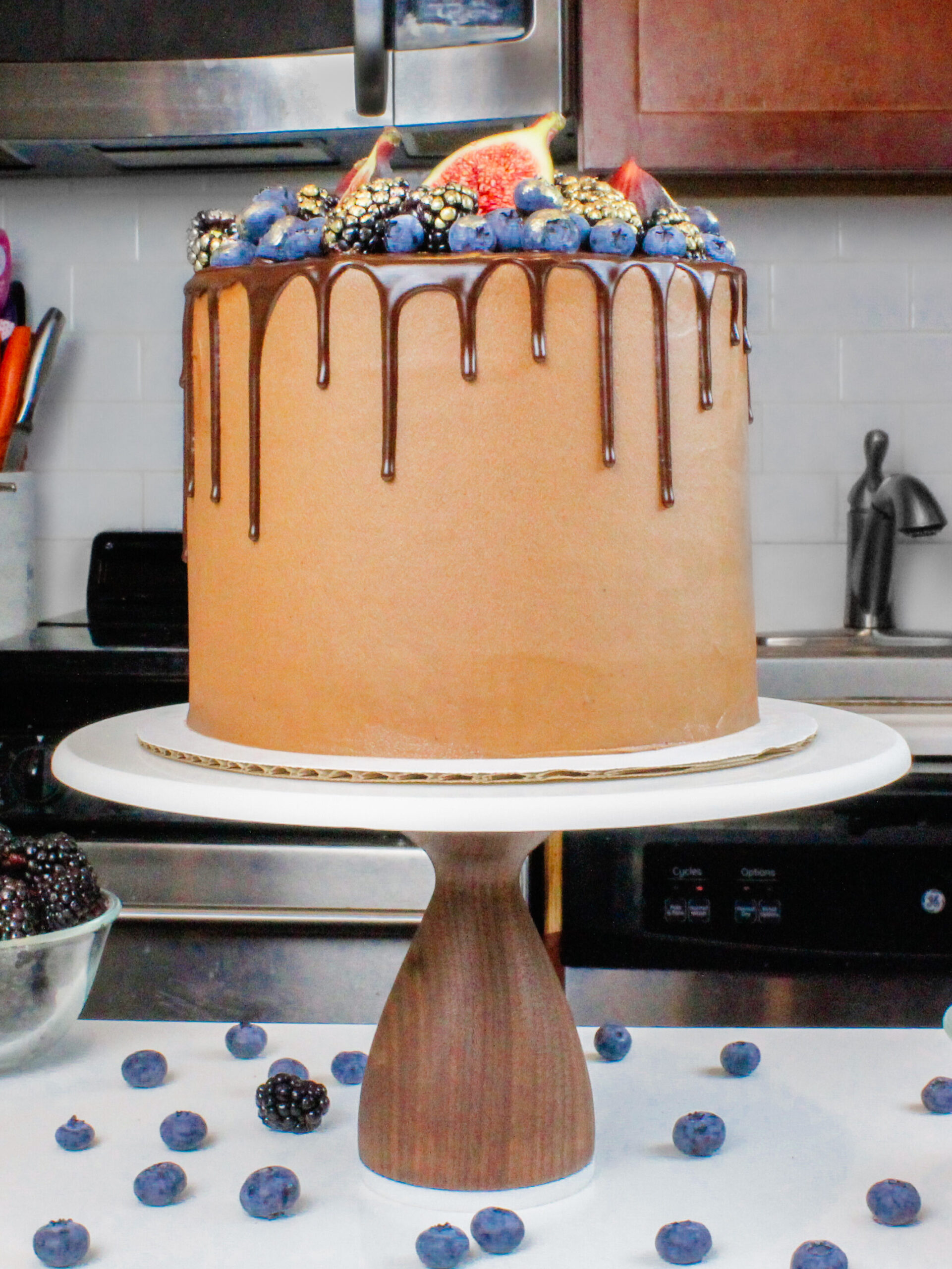 image of a small batch blackberry chocolate cake
