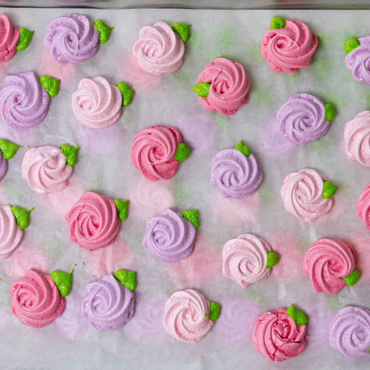 image of flower meringues