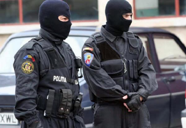 politie perchezitii dosar penal