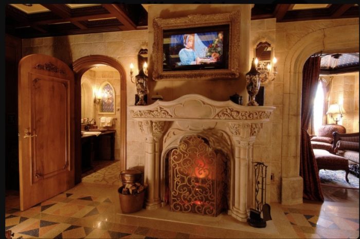 How Can I Spend the Night in Cinderella Castle? 6