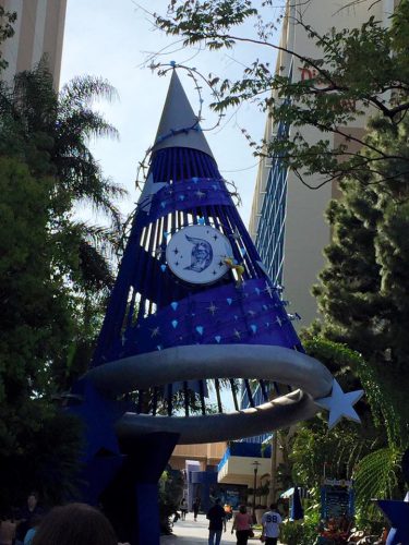 5 Reasons to Stay at the Disneyland Hotel 6