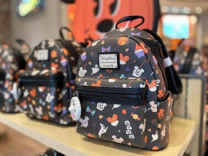 When are the fall decorations, merchandise and foods coming to Disney World? 6