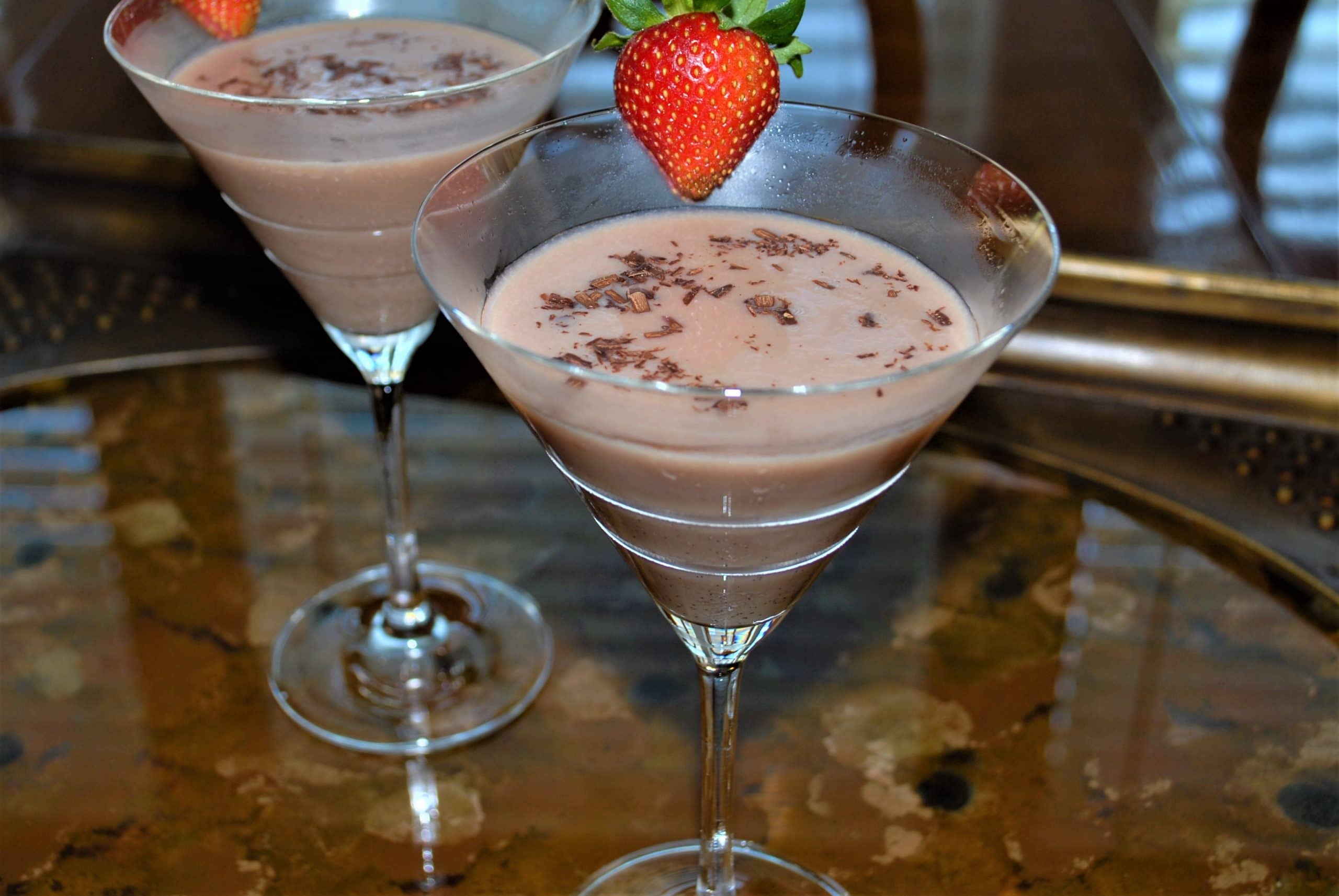 Longing for that sweet indulgence? This Chocolate Martini delivers!