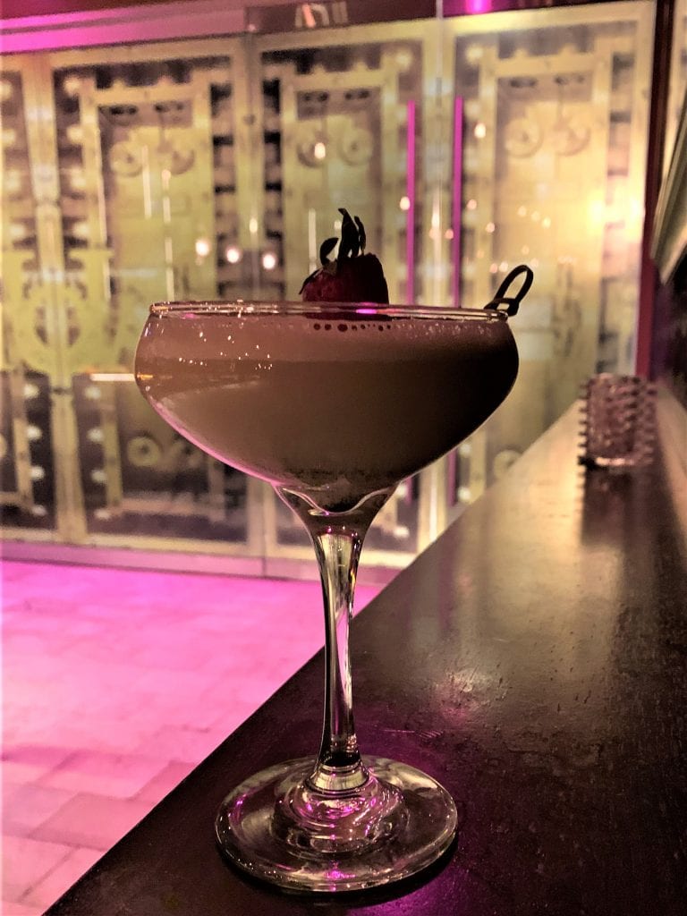 Longing for that sweet indulgence? This Chocolate Martini delivers!