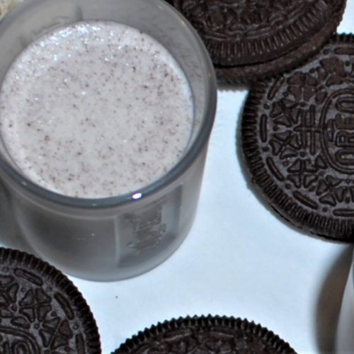 Make these Amazing Oreo Cookie shots for your next party - Watch what happens next!