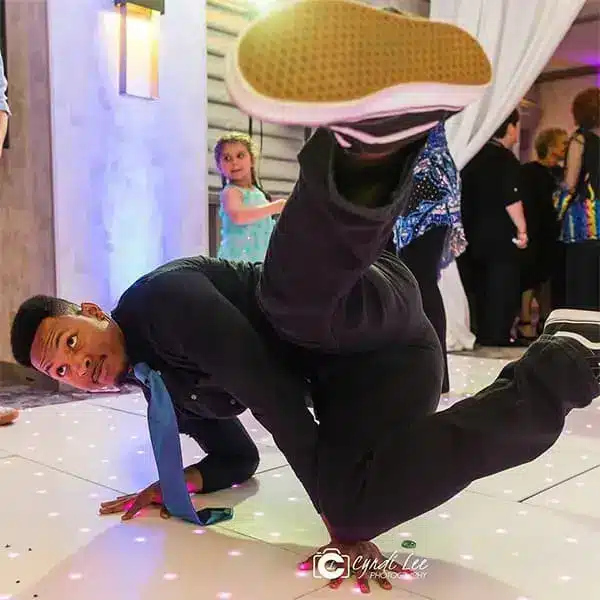 MC ELI