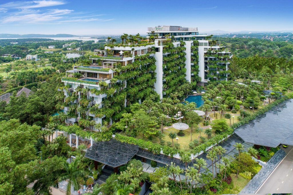Combo vui chơi trong ngày và ẩm thực tại Flamingo Cát Bà